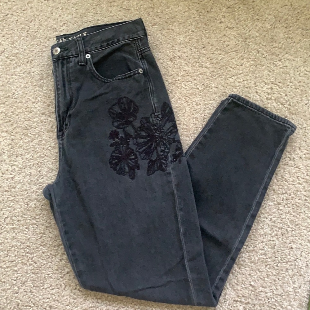 AE mom jean